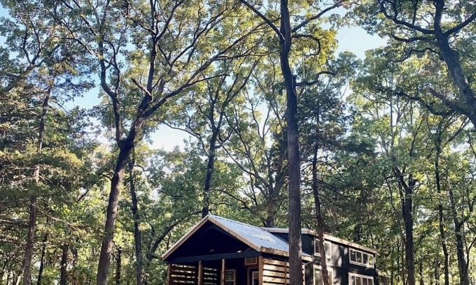 Pottsboro Cabin | Tiny Texoma Treasure: Your Wooded, Lakeside Wonderland