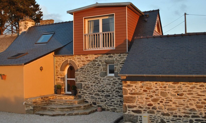 Lampaul-Ploudalmezeau Cottage | Tip of Finistère Cottage 4 persons, sea view, between Iroise Sea and Abers