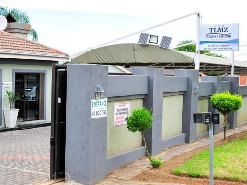 Newcastle House | TLMZ Guesthouse