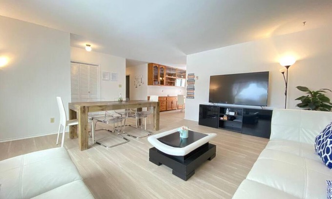 Tobermory House | Tobermory Cozy Lighthouse Cottage -locate 3min from downtown