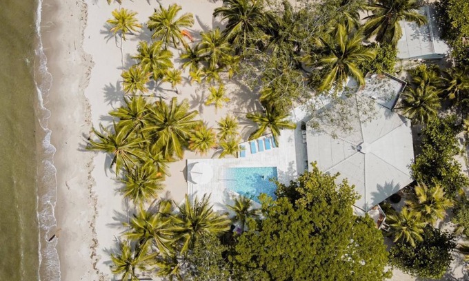 Tolu Villa | Tol001 - Beautiful 6 bedroom beachfront house in Tolú