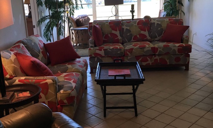 East Naples Condo | "TOMMY BAHAMAS CONDO"