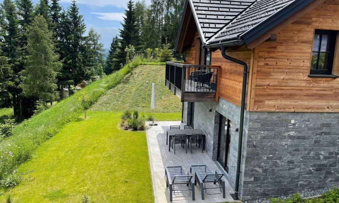 Albeck House | Tomtegl-Bergchalet No.3 mit Privatsauna, Infinitypool, Kamin, Fitnessraum, 1500m Seehöhe