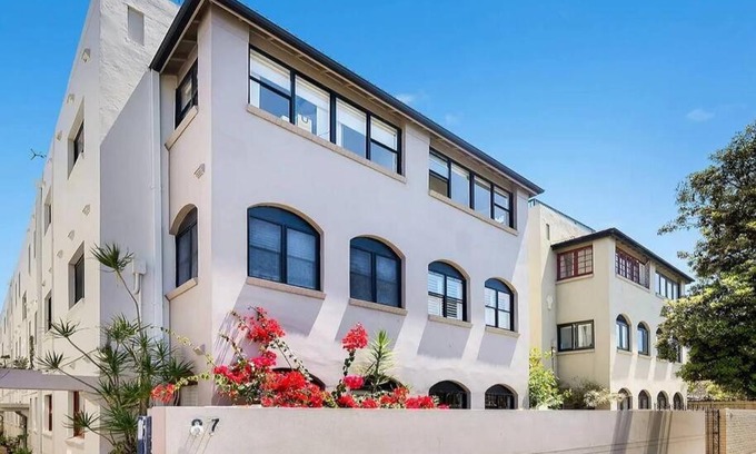 Bondi Beach Apartment | Top Beach Unit