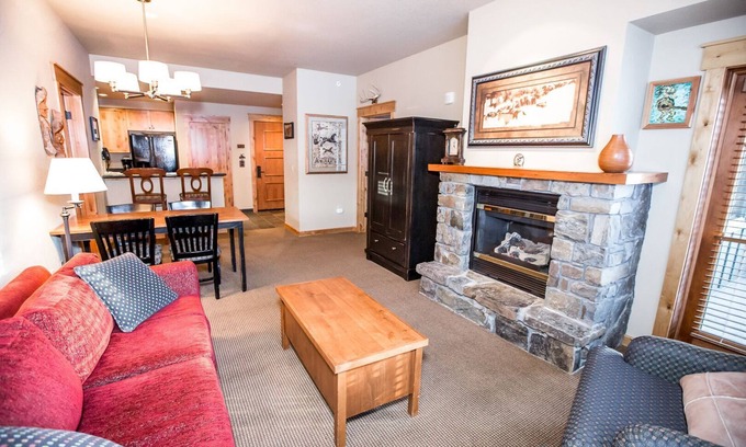 Whitefish Condo | Top Floor Spacious Condo with Ski-In/Ski-Out Access