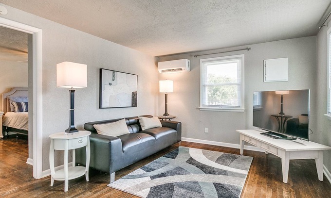 Norman House | Top Level Charming Townhome with 1 bedroom as close to campus as you can get!