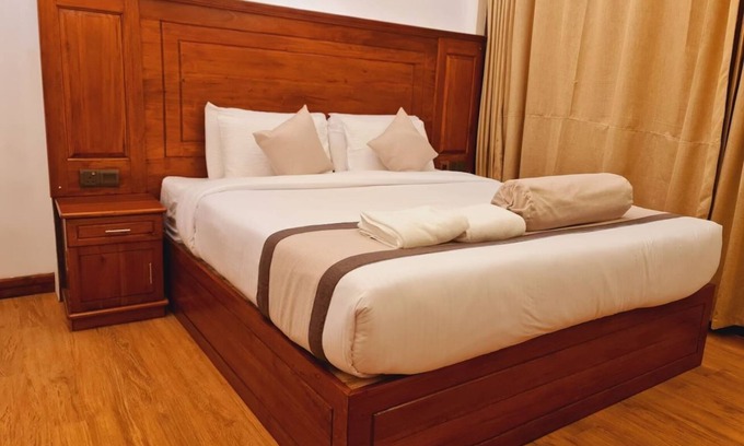 Nuwara Eliya Apartment | TOP RICH HOTEL-Superior Double Room #3