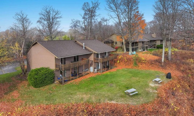 Kewadin Condo | 🛶 Torch Lake Vista – A-Ga-Ming Golf & Lakeview Condo | Large Patio ➠ 741/Unit 9B