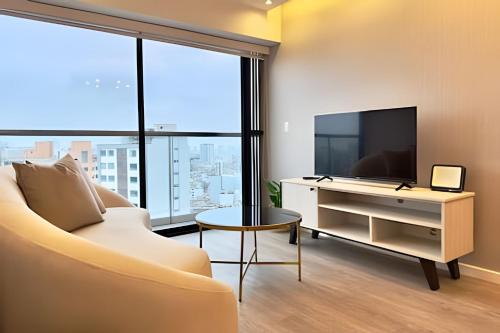 Jesus Maria Apartment | Torre Gold