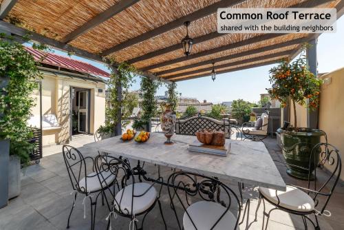 Rione XVI Ludovisi Apartment | Toscana 1 - FromHometoRome
