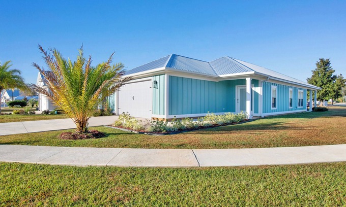 Foley House | Touchdown Hideaway! Beach/OWA/Sports/Shopping