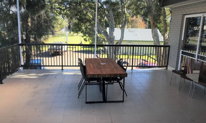 Toukley Hotel | Toukley Motor Inn