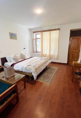 New Manali Hotel | Tourist Hotel 10 minutes walking distance from the mall