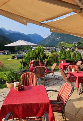Schoenau am Koenigssee Hotel | Tourist Hotel Boehm