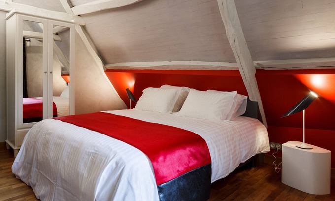 Joue-les-Tours Cottage | TOURS Longére 14 people 10 minutes City Center