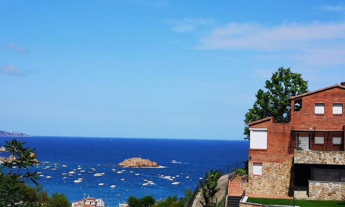 Tossa de Mar House | Tower with sea views