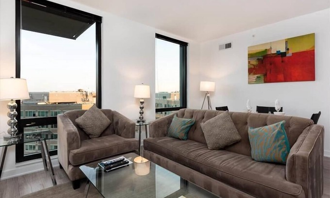 Reston Apartment | Town Center | Full Gym + Work Area with Rooftop