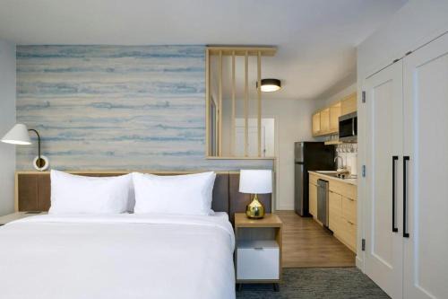 Miramar Beach Hotel | TownePlace Suites by Marriott Miramar Beach Destin