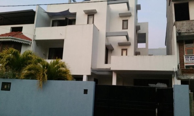 Ambalangoda House | Townhouse