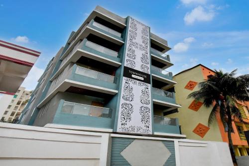 Khattalwada Hotel | Townhouse Pimple Nilakh Pune