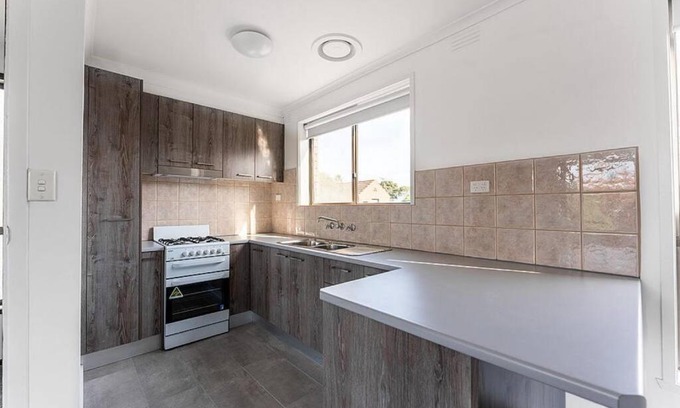 Hughesdale House | Townhouses near Chadstone by Readyset