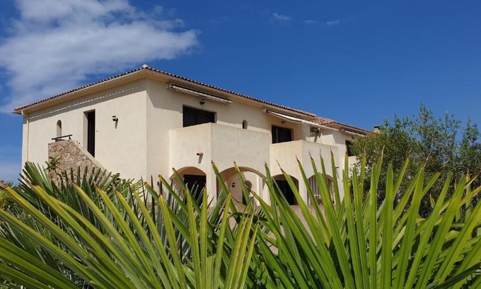 Calvi Apartment | Très bel appartement,proche plage et centre ville.