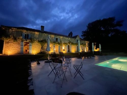 Saint-Jean-de-Cole House | Très jolie propriété avec vue et piscine chauffée