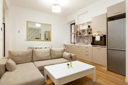 Roiano-Gretta-Barcola-Cologna-Scorcola Apartment | Tra mare e città, suite Neruda a Trieste