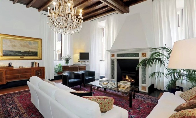 Rione IV Campo Marzio Apartment | Traditional Roman 5-Bedroom with Stunning Views, Just Steps from Spanish Steps
