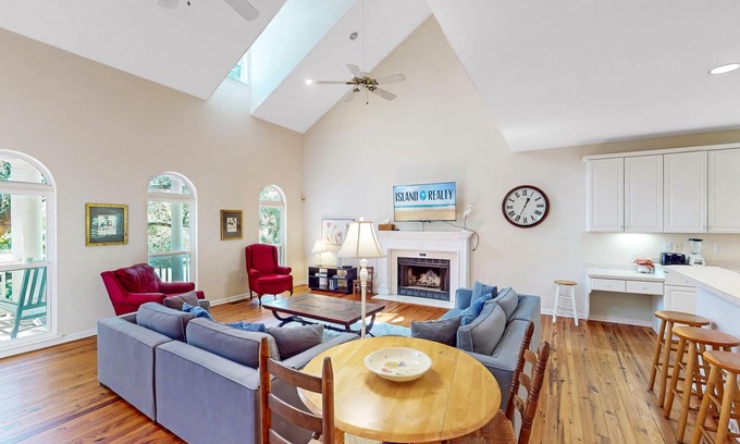 Isle of Palms House | Traditional southern, pet friendly home