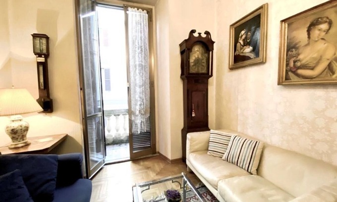 Repubblica Apartment | Traditional Style in the city Center