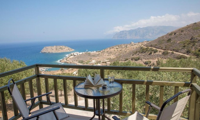 Mochlos House | Trahilas House