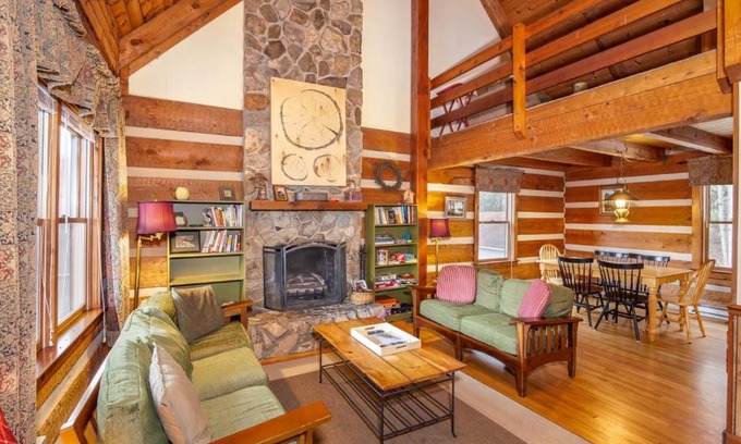 Boone House | Trailhead Cabin