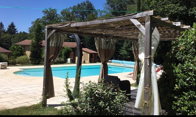 Villefranche-du-Perigord Cottage | Tranquil, spacious Gite & Apartment for couples to relax and recharge.