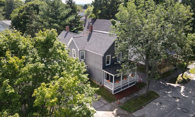 Bangor House | Tranquil, Beautiful, Fully Furnished, Across From Park House