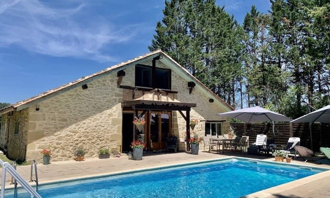 Serignac-Peboudou Other | Tranquil farmhouse property with private pool
