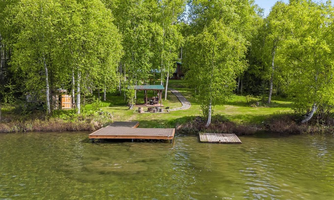Meadow Lakes Cabin | Tranquil Lakefront Cabin Retreat: Your Perfect Escape!