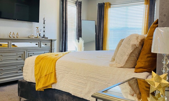 Church Street House | Tranquil Modern Home-8 minutes from ATL Airport