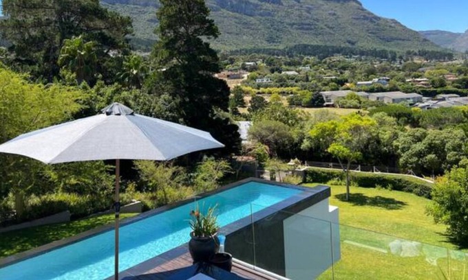 Hout Bay House | Tranquil serenity mountain surrounds