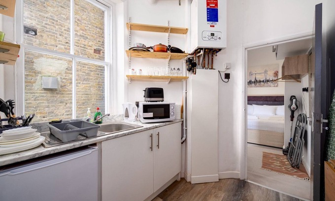 St. Johns Wood Apartment | Tranquil Treasure in Marylebone