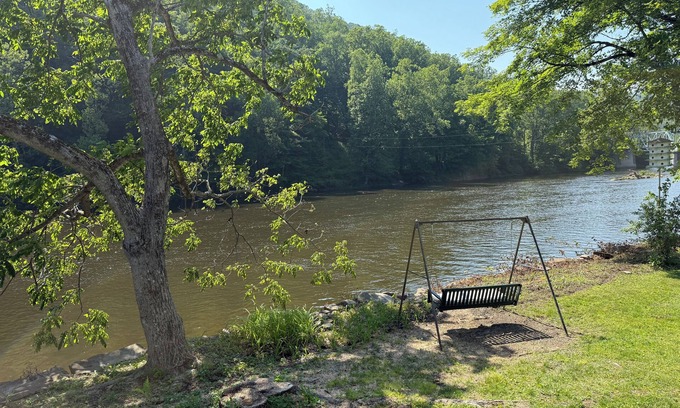 Rowlesburg House | Tranquil updated 2-bedroom home on Cheat River in Rowlesburg, WV