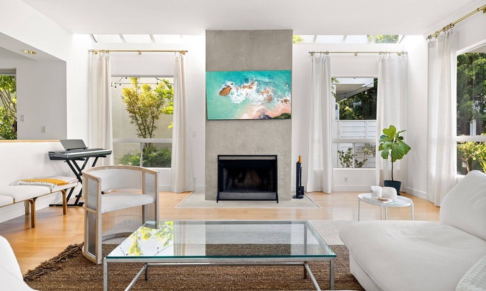 Venice Condo | Tranquil Venetian Waterside Retreat Lakefront Gem