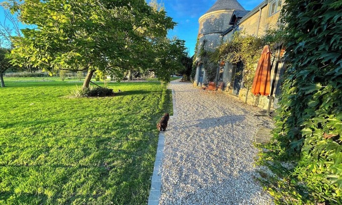 Challes House | Tranquil Villa with Private Tennis Court and Pool in Challes, Pays de la Loire