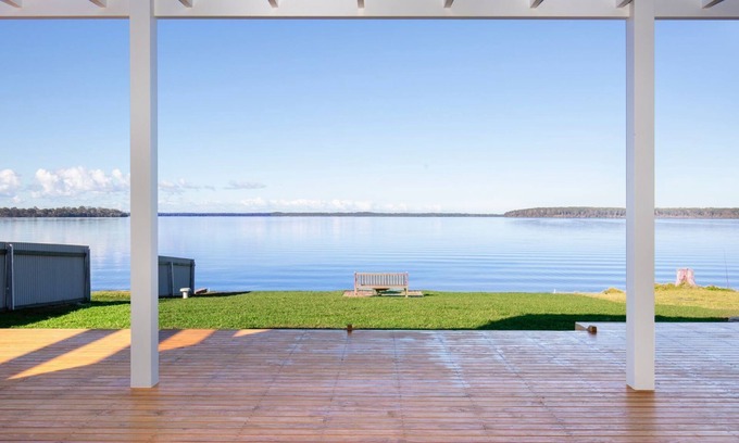 St. Georges Basin House | Tranquility Beach House by Experience Jervis Bay