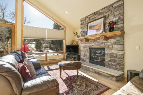 Estes Park House | Tranquility On The River Four - EV #6041 townhouse