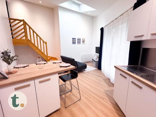 Petit Bourg House | Tranquiloue - Petite Maison à 10 min du PuyduFou