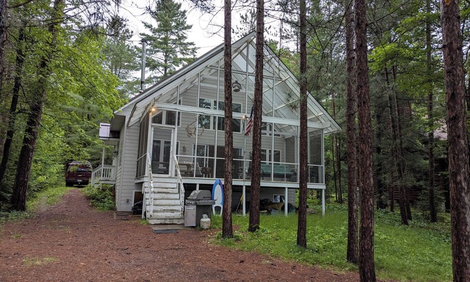 Hazelhurst House | Trantow lake house