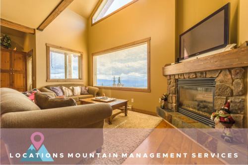 The Forest Apartment | Trapper's Lodge - 4 Bd w Great View, Private Hot Tub