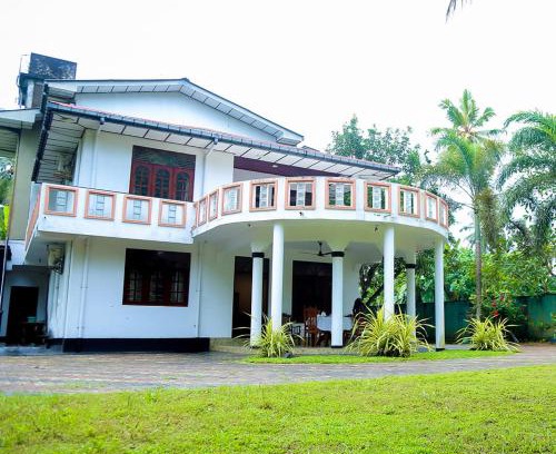 Induruwa Bed & Breakfast | Travana Villa