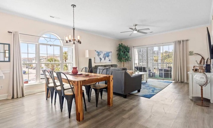 Central Myrtle Beach Condo | Travel the World by the beach